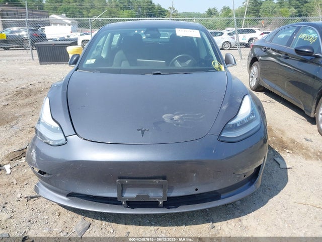 5YJ3E1EB6KF231195 Tesla 2019
