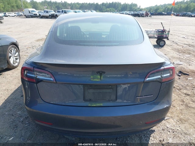 5YJ3E1EB6KF231195 Tesla 2019