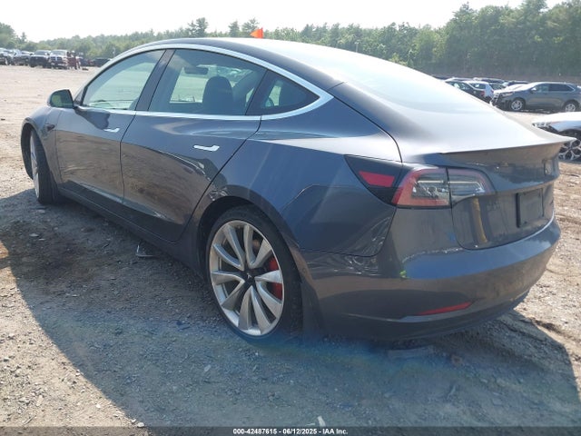 5YJ3E1EB6KF231195 Tesla 2019