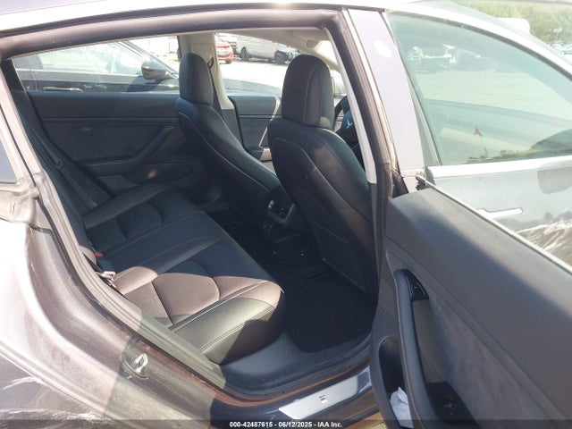 5YJ3E1EB6KF231195 Tesla 2019