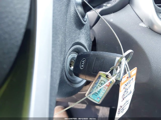 5XYPGDA31HG282522 KIA 2017