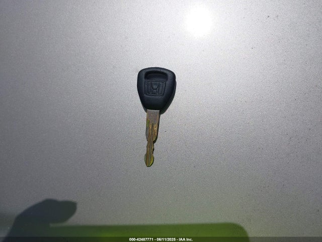 42487771 :رقم المزاد ، 2HGES16531H592825 vin ، 2001 Honda Civic Lx مزاد بيع