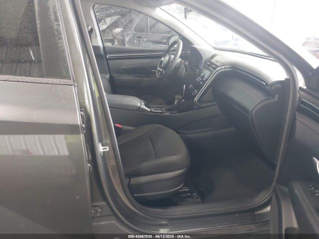 2022 HYUNDAI TUCSON 5NMJB3AE1NH045918 Photo 4