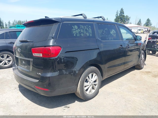 KIA 2017 2017 KNDMB5C18H6265299 Image 4