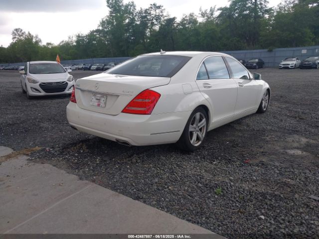 2010 MERCEDES-BENZ S 550 WDDNG8GB2AA355180 Photo 3