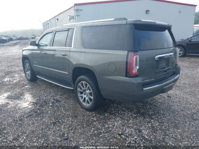 2018 GMC YUKON XL 1GKS2HKJ1JR213161 Photo 2