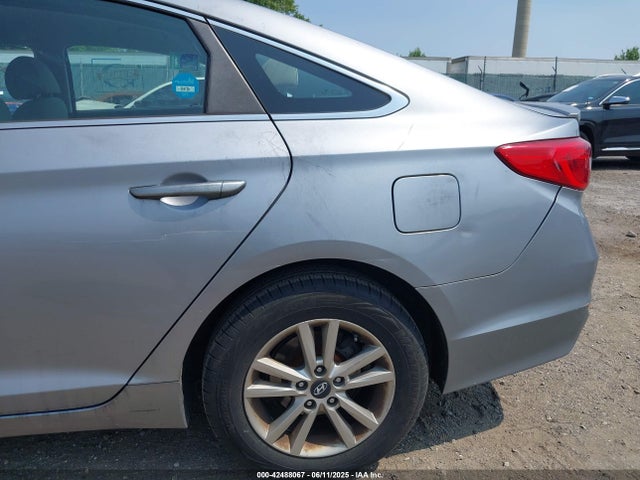 Hyundai SONATA SE 2015 5NPE24AF2FH081220 Image 24