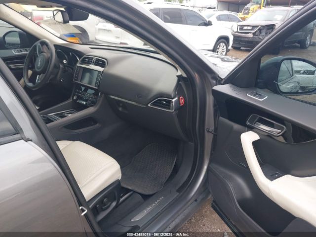2018 JAGUAR F-PACE SADCK2EV4JA256956 Photo 4