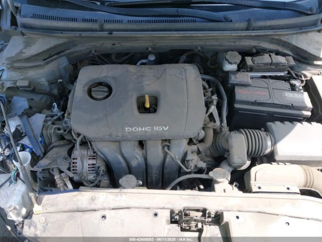 5NPD84LF1HH106070 Hyundai Elantra