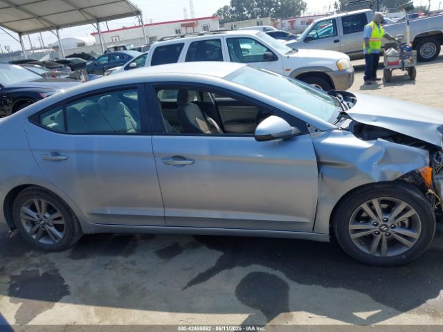 5NPD84LF1HH106070 Hyundai Elantra