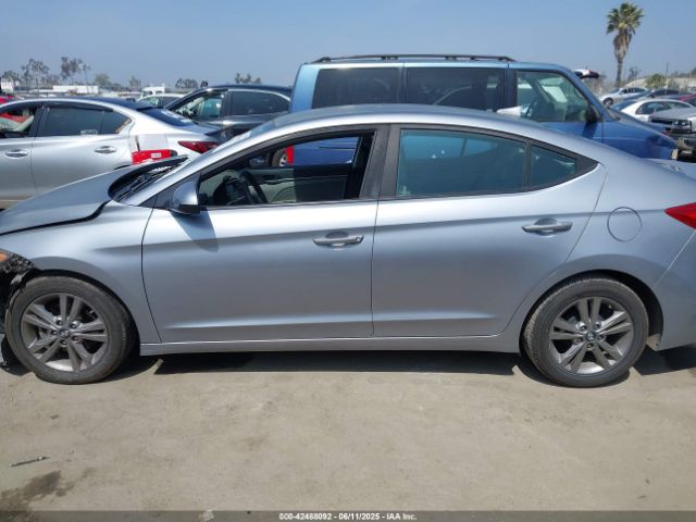 5NPD84LF1HH106070 Hyundai Elantra