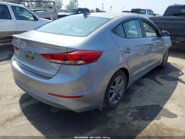 5NPD84LF1HH106070 Hyundai Elantra