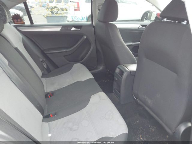 3VW2B7AJ2HM409271 Volkswagen Jetta 1.4t S