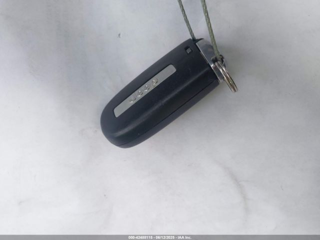 1C4RJEAG1JC185527 Jeep Grand Cherokee Laredo 4x2