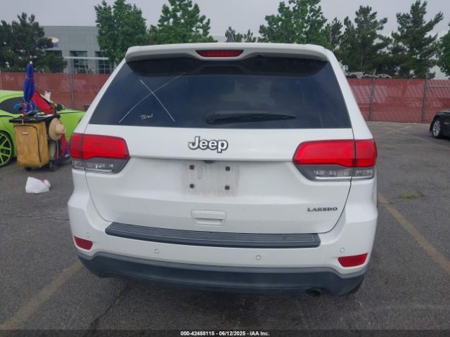 1C4RJEAG1JC185527 Jeep Grand Cherokee Laredo 4x2