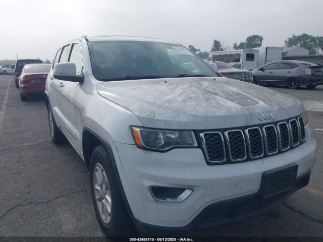 1C4RJEAG1JC185527 Jeep Grand Cherokee Laredo 4x2