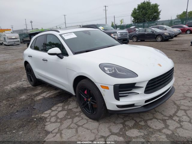 2020 PORSCHE MACAN WP1AA2A50LLB05839