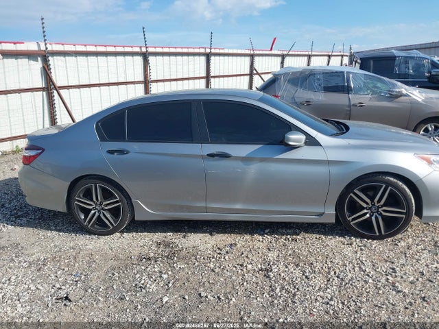1HGCR2F55HA165678 Honda k24w1