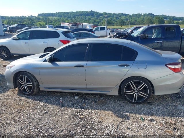 1HGCR2F55HA165678 Honda k24w1