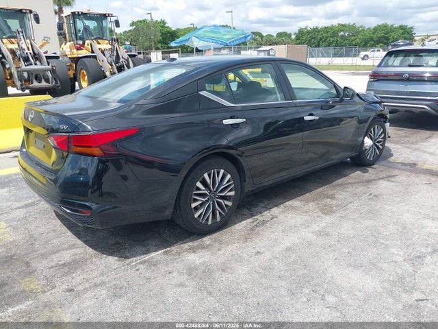 1N4BL4DV1PN347627 Nissan Altima Sv Fwd