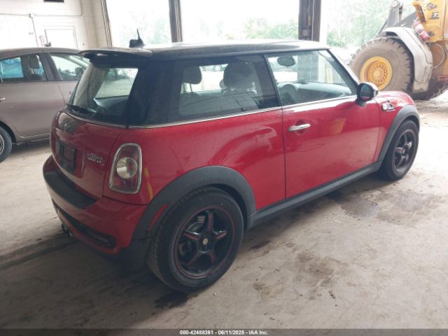 2011 MINI COOPER S WMWSV3C53BTY21966 Photo 3