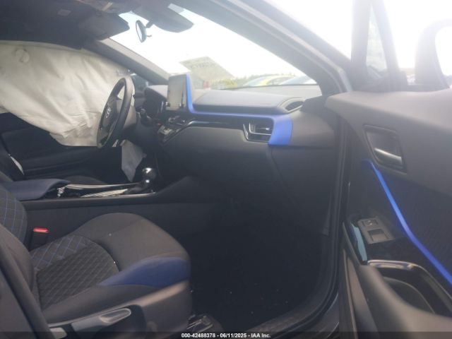 2021 TOYOTA C-HR NMTKHMBX2MR138210 Photo 4