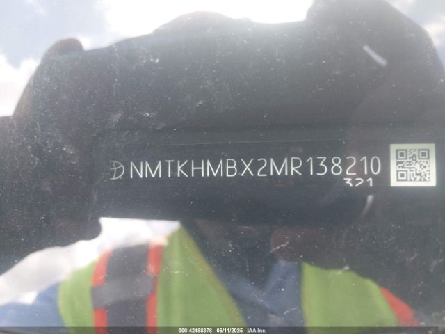2021 TOYOTA C-HR NMTKHMBX2MR138210 Photo 8
