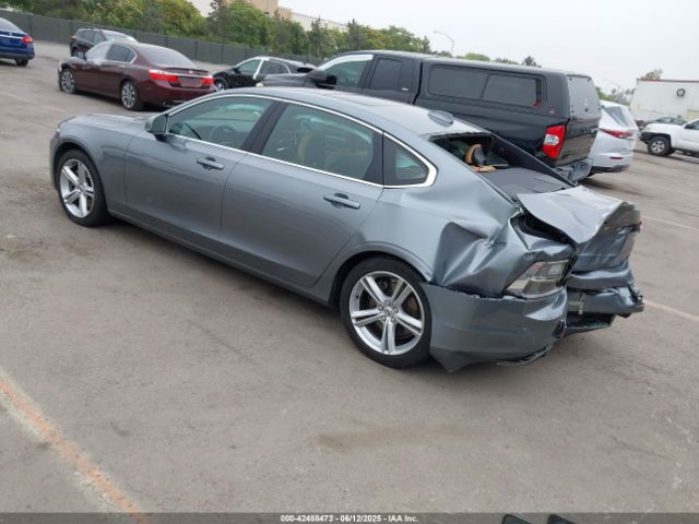 2018 VOLVO S90 LVY982MK7JP028371 Photo 2
