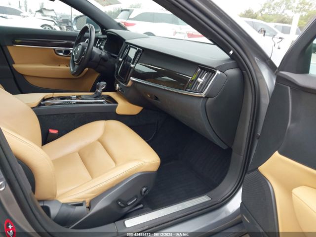2018 VOLVO S90 LVY982MK7JP028371 Photo 4