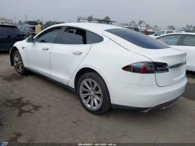2014 TESLA MODEL S 5YJSA1H16EFP32585 Photo 2