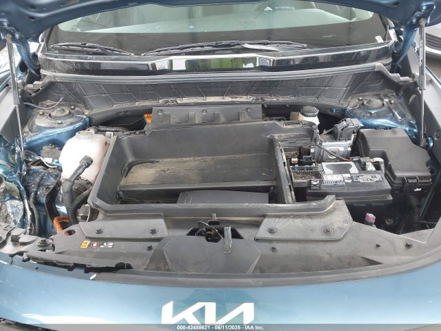 KNDCR3L14R5120960 KIA Niro Wind