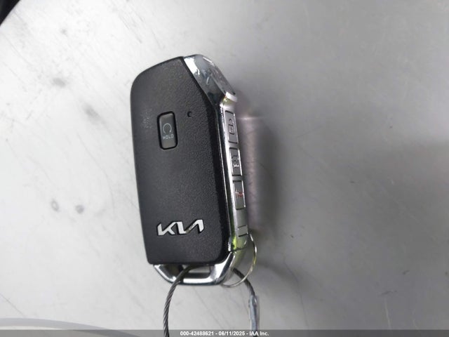 KNDCR3L14R5120960 KIA Niro Wind
