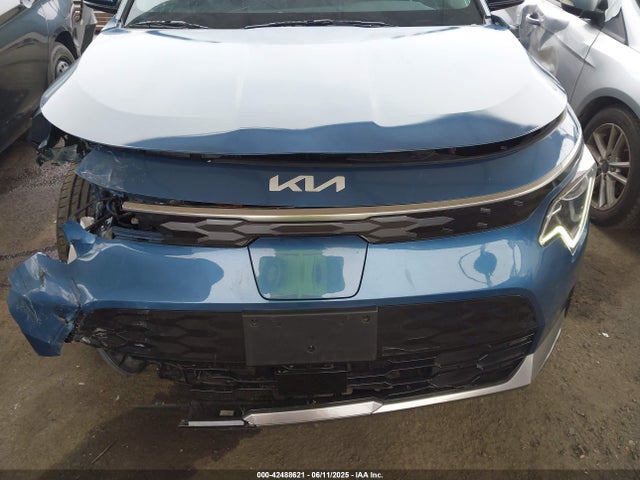 KNDCR3L14R5120960 KIA Niro Wind