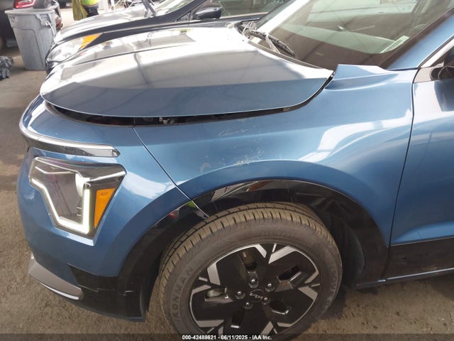 KNDCR3L14R5120960 KIA Niro Wind