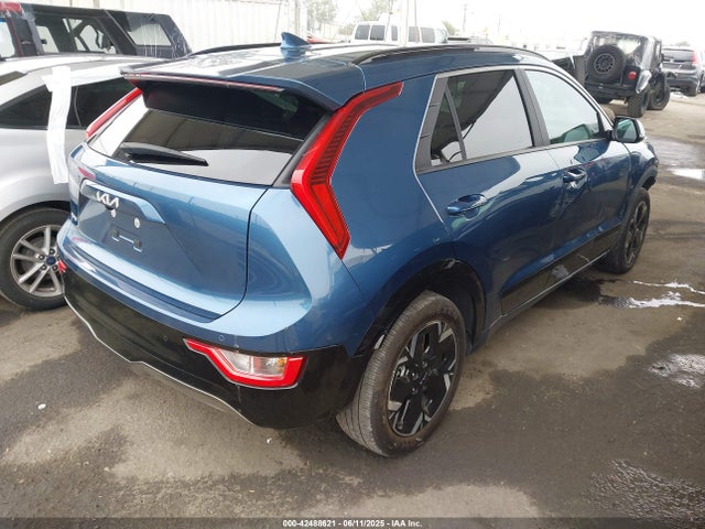 KNDCR3L14R5120960 KIA Niro Wind