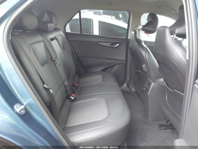 KNDCR3L14R5120960 KIA Niro Wind
