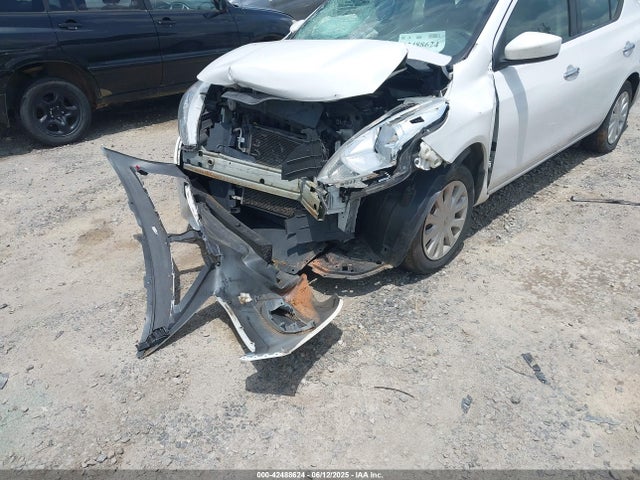 3N1CN7AP3JL828439 Nissan 2018