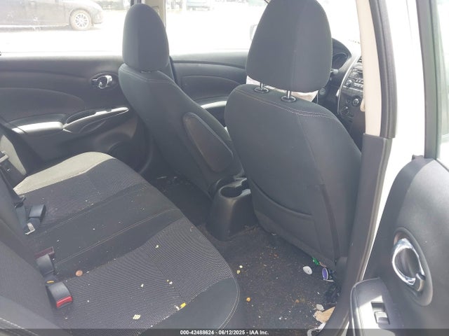 3N1CN7AP3JL828439 Nissan 2018