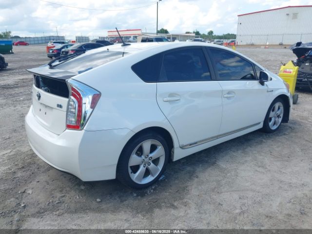 2013 TOYOTA PRIUS JTDKN3DU6D5543628 Photo 3