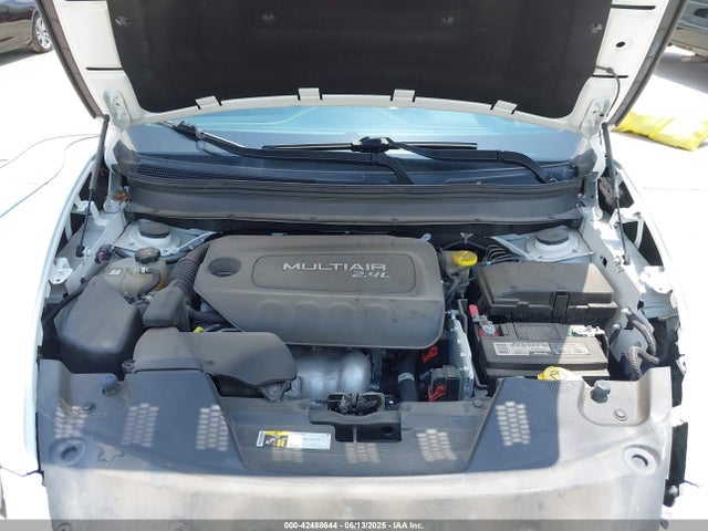 42488644 :رقم المزاد ، 1C4PJLABXFW760231 vin ، 2015 Jeep Cherokee Sport مزاد بيع