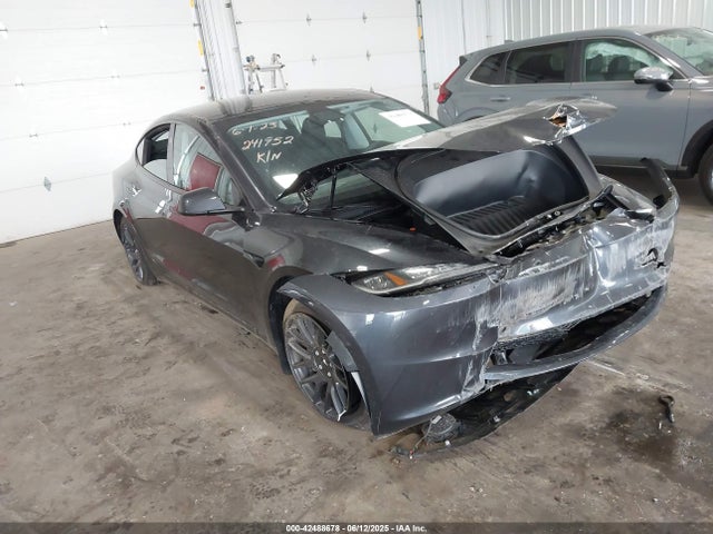 2025 TESLA MODEL 3 5YJ3E1EA4SF007401 Photo 0