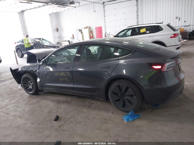 Tesla 2025 2025 5YJ3E1EA4SF007401 Image 13