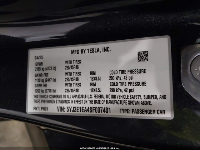 2025 TESLA MODEL 3 5YJ3E1EA4SF007401 Photo 8