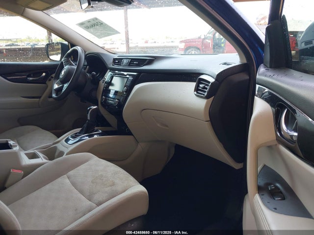 JN1BJ1CP7KW226897 Nissan 2019