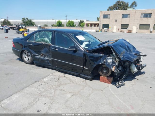 2000 MERCEDES-BENZ S 500 WDBNG75J1YA111978