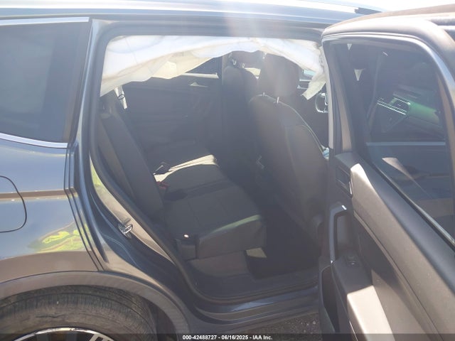 3VV3B7AX1JM008670 Volkswagen 2018