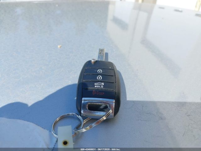 2019 KIA OPTIMA 5XXGT4L36KG283413 Photo 10