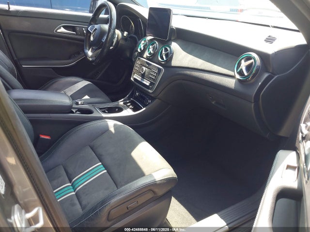 WDDSJ4GB2HN432968 Mercedes-Benz 2017