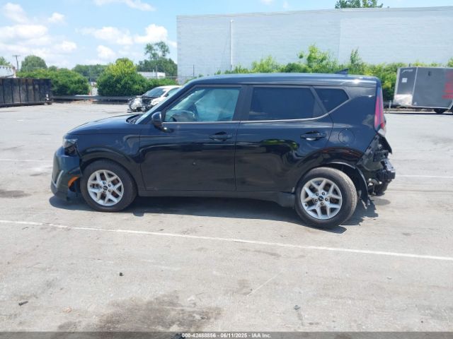 KNDJ23AU3R7897711 KIA SOUL LX