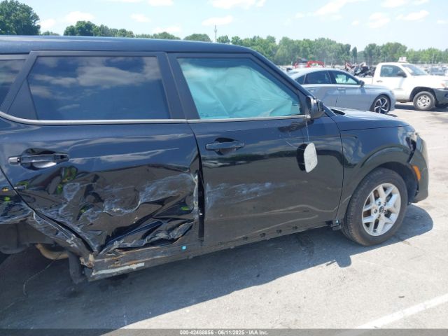 KNDJ23AU3R7897711 KIA SOUL LX